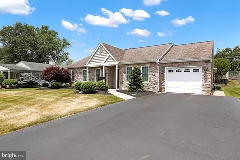 717 Chatham Rd, Fairless Hills, PA 19030