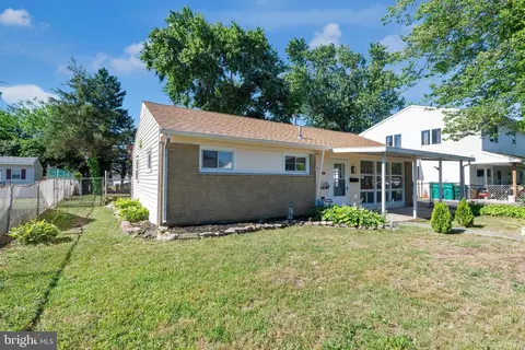 1206 Spencer Dr, Croydon, PA 19021