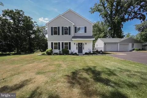205 Mill Rd, Hatfield, PA 19440