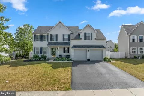 1183 Spring Meadow Dr, Quakertown, PA 18951