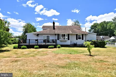 823 First Ave, Croydon, PA 19021 photo 2