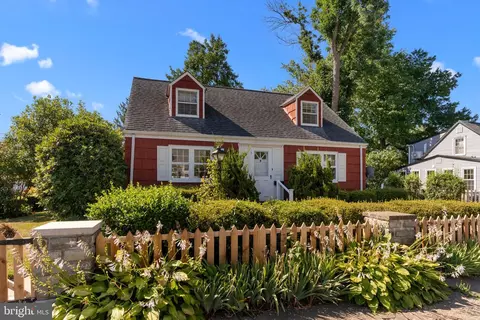 601 Hillcrest Ave, Morrisville, PA 19067