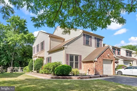 231 Parkview Way, Newtown, PA 18940
