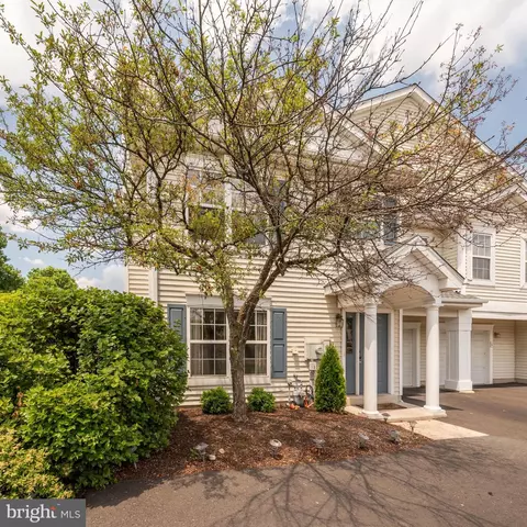 101 Middlebury Dr #231, Warwick, PA 18974
