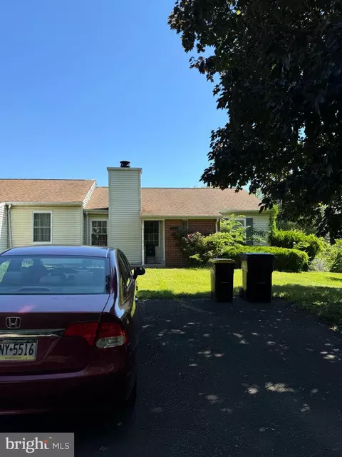 3212 Ellington Ct, Bensalem, PA 19020