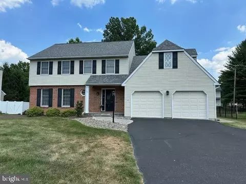 51 Winchester Dr, Quakertown, PA 18951