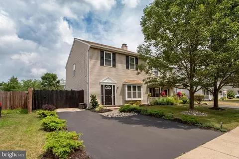 1114 School House Ln, Quakertown, PA 18951