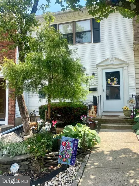 348 Dartmouth Ct, Bensalem, PA 19020