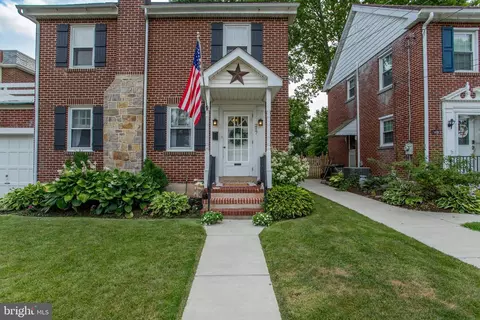217 S 11th St, Quakertown, PA 18951