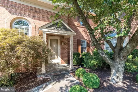 14 Blakemore Ct, Doylestown, PA 18901