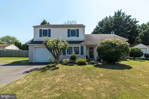 771 Deerfield Rd, Warminster, PA 18974