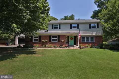 7 Sauerman Rd, Doylestown, PA 18901