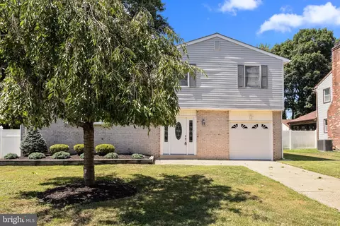 1038 Clemens Ct, Bensalem, PA 19020