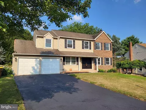 2058 E Wellington Rd, Newtown, PA 18940