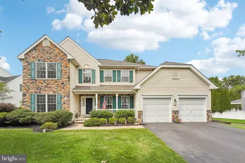 170 Equestrian Dr, New Hope, PA 18938