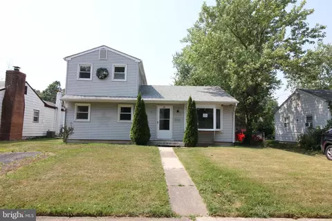 622 Barclay Ave, Morrisville, PA 19067