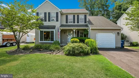 55 Patriot Dr, Chalfont, PA 18914