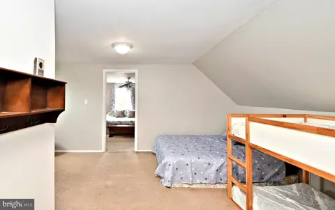 Bedroom - 46 Nestingrock Ln, Levittown, PA 19054 photo 1 of 14