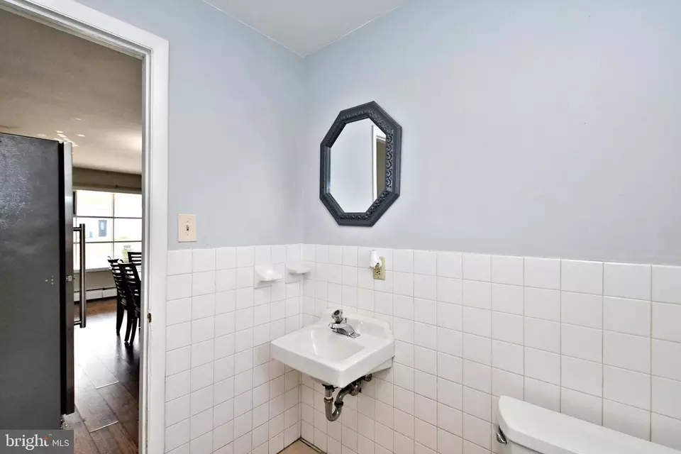 Bath - 46 Nestingrock Ln, Levittown, PA 19054 photo 1 of 6