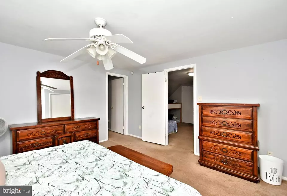 Bedroom - 46 Nestingrock Ln, Levittown, PA 19054 photo 5 of 14