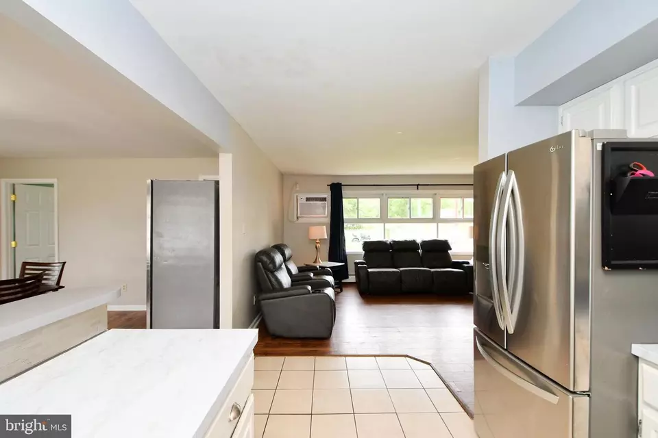 Entry Way - 46 Nestingrock Ln, Levittown, PA 19054 photo 1 of 1