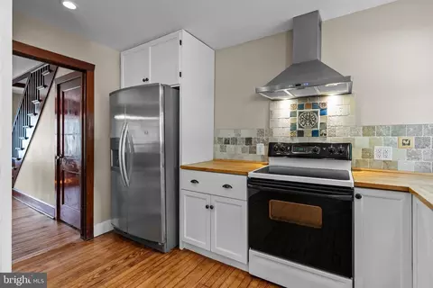 Kitchen - 1663 Chestnut Ridge Rd, Upper Black Eddy, PA 18972 photo 2 of 5