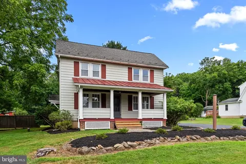 Exterior - 1663 Chestnut Ridge Rd, Upper Black Eddy, PA 18972 photo 2 of 10