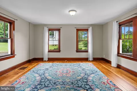 Living - 1663 Chestnut Ridge Rd, Upper Black Eddy, PA 18972 photo 1 of 2
