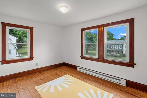 Bedroom - 1663 Chestnut Ridge Rd, Upper Black Eddy, PA 18972 photo 4 of 4