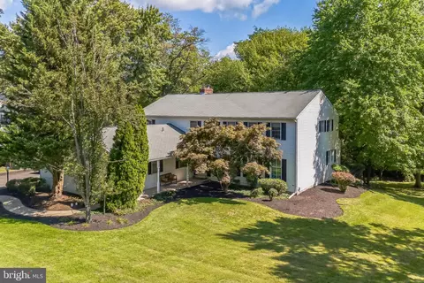 872 Gainsway Rd, Yardley, PA 19067