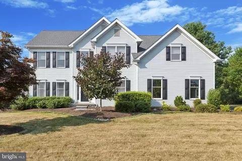 2036 Carmel Dr, Jamison, PA 18929