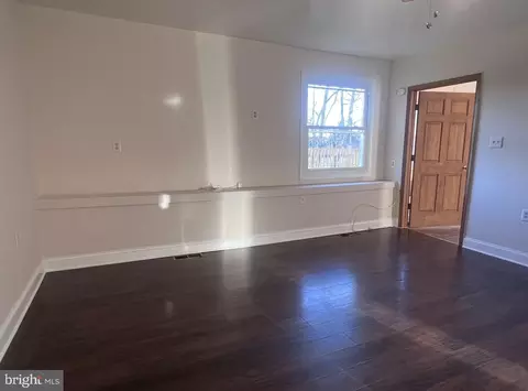 Living - 616 Coventry, Croydon, PA 19021 photo 2 of 2