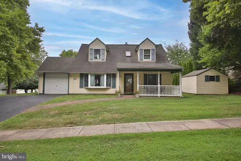 54 Quarter Turn West Rd #W, Levittown, PA 19057