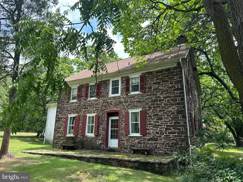 118 Maron Rd, Hatfield, PA 19440