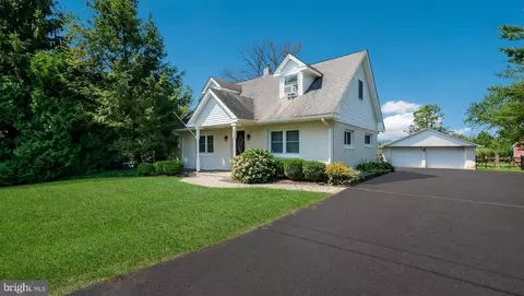 1034 Old Bethlehem Rd, Perkasie, PA 18944