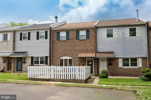 5206 Bay Rd #N, Bensalem, PA 19020