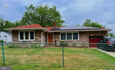 413 Main Ave, Croydon, PA 19021