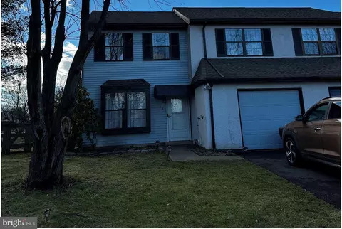135 Redwood Dr, Quakertown, PA 18951