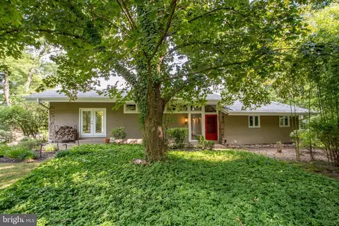 5563 Stoney Hill Rd, New Hope, PA 18938