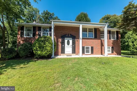 161 Westbrook Rd, Feasterville Trevose, PA 19053