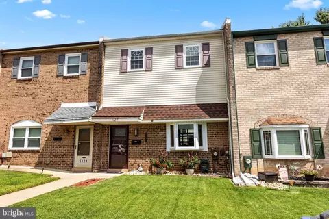 5127 Bay Rd, Bensalem, PA 19020