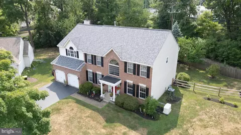 205 Woodspring Cir, Doylestown, PA 18901