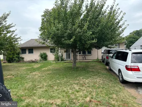 235 Waltham Rd, Fairless Hills, PA 19030