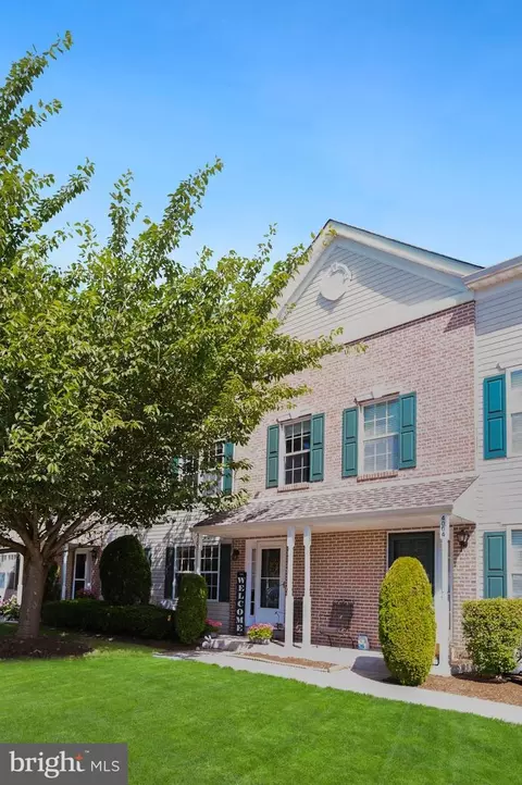 4003 Creekside Ct #60, Warrington, PA 18976
