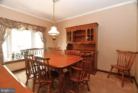 Dining - 811 Phillips Rd, Warminster, PA 18974 photo 2 of 3