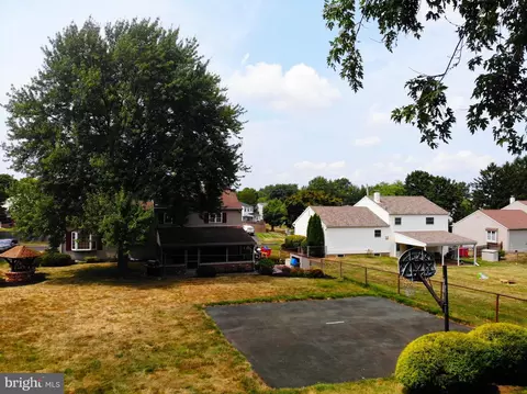 View/Area - 811 Phillips Rd, Warminster, PA 18974 photo 1 of 3