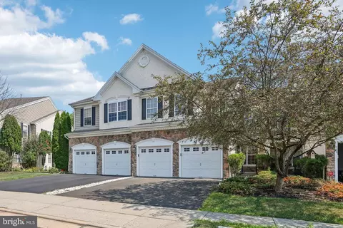 23 Wellington Rd, Newtown, PA 18940