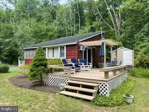 906 W Thatcher Rd #112, Quakertown, PA 18951