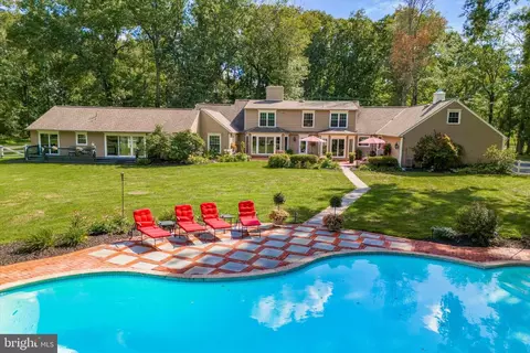 4489 Mcneil Rd, Doylestown, PA 18902