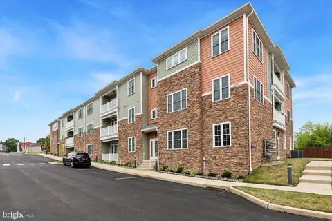 756 Street Rd #39, Southampton, PA 18966